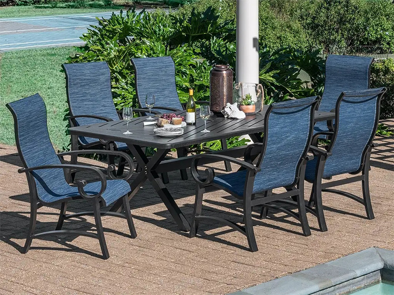 Solstice 7-delige eetset van verouderd brons aluminium met slinger (eettafel van 84x42 inch)